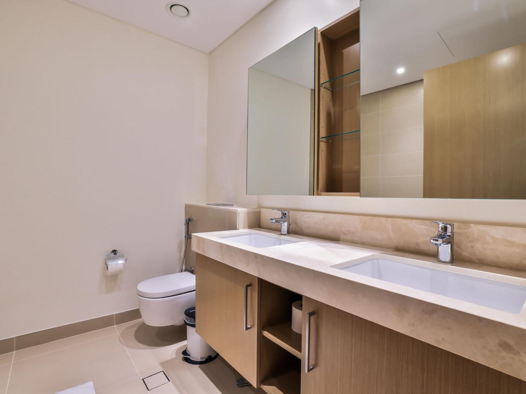 Luxurious Apartments Dubai Marina Views Pool Gym By Sojo Stay Eksteriør billede