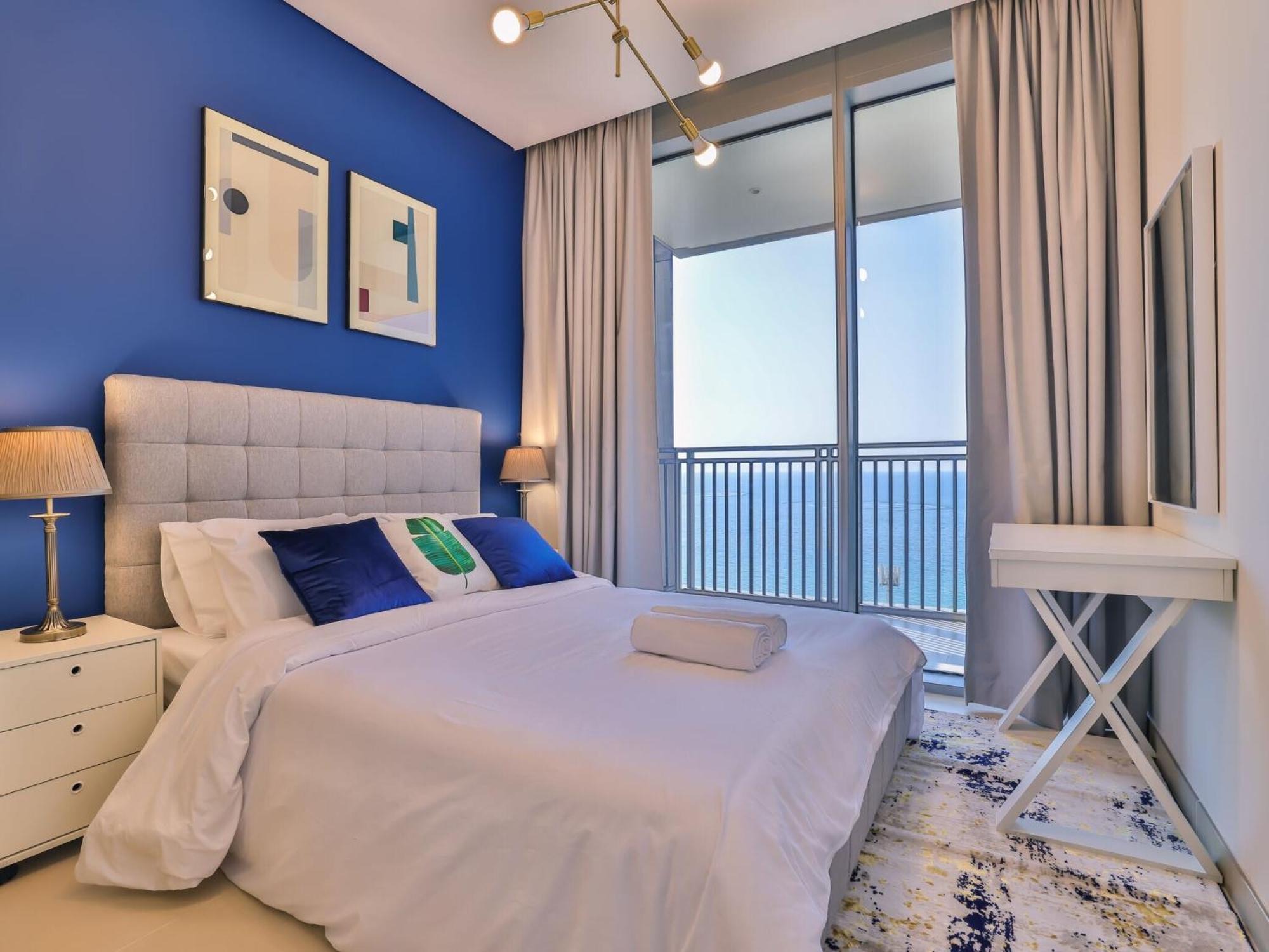 Luxurious Apartments Dubai Marina Views Pool Gym By Sojo Stay Eksteriør billede